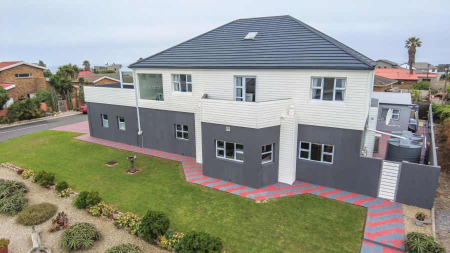 4 Bedroom Property for Sale in Yzerfontein Rural Western Cape